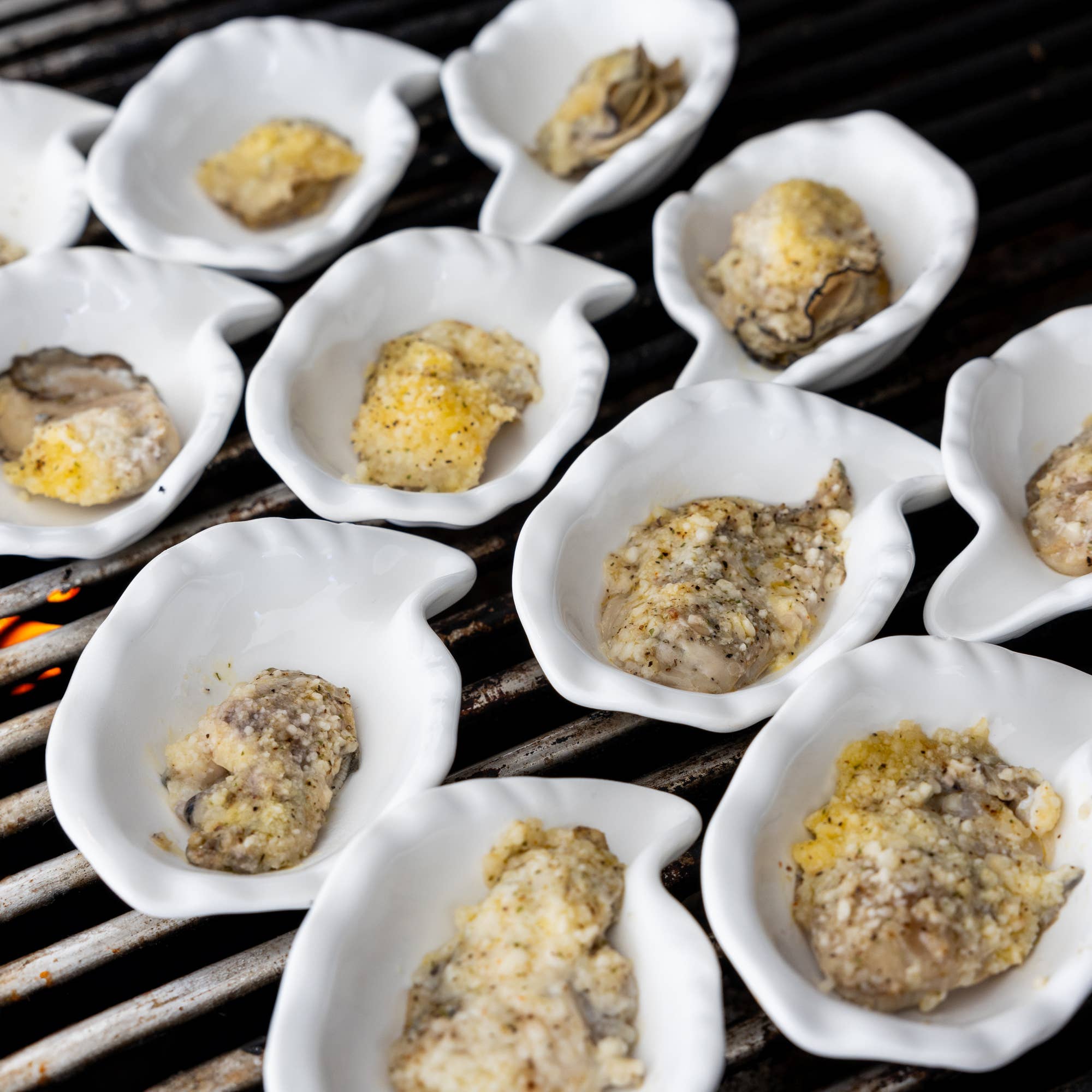 Ceramic Oyster Shells for Grilling